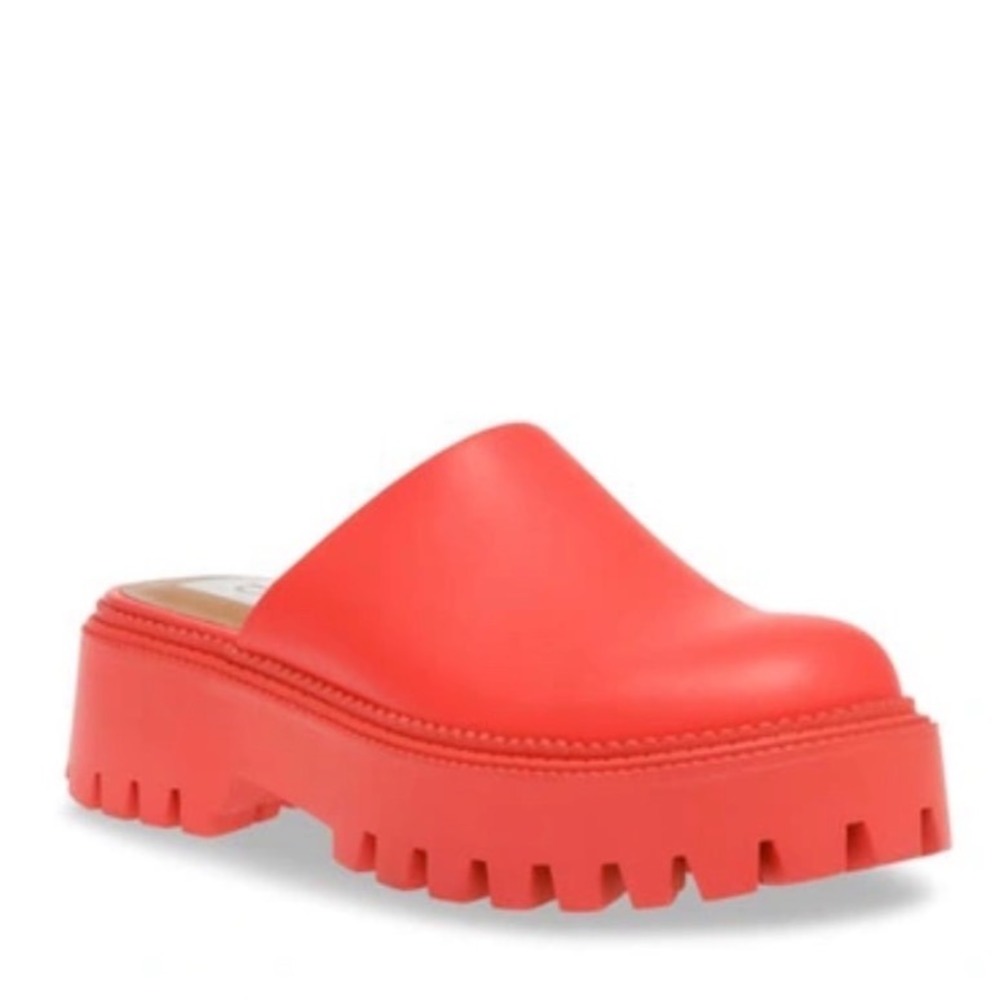 DV Dolce Vita Red Platform Lexy Lug Mules Slip On Chunky Clogs Women's Size 8